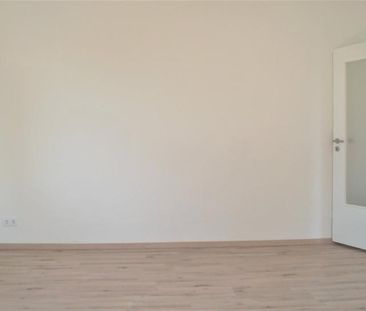 Geräumige 3-Raum-Wohnung mit Wanne - Photo 1