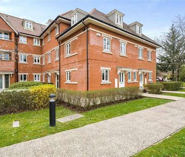 Sandy Lane, Woking, Surrey, GU22 - Photo 4