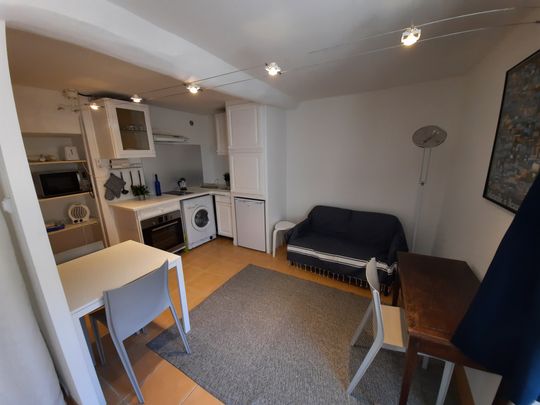 Location Appartement 1 pièce 23m² MARSEILLE 9ème - Photo 1