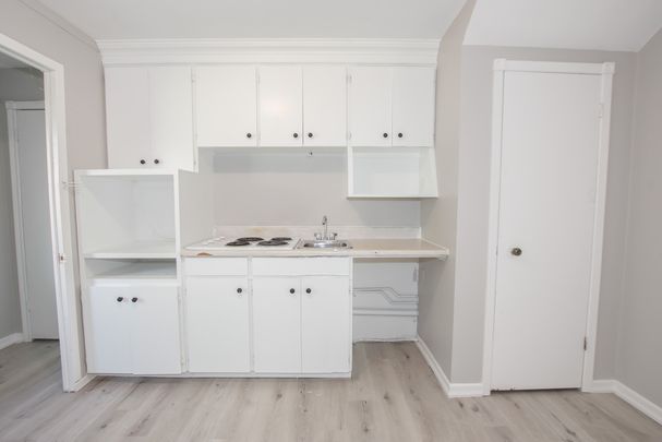 All Inclusive 1 Bedroom Unit In St. Catharines!! - Photo 1