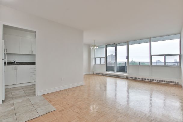 2 Bedrooms - Photo 1