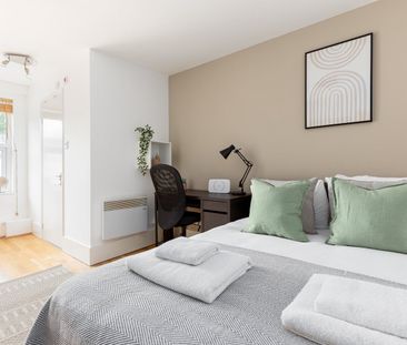 1 Bed Flat, Leinster Gardens, W2 - Photo 6