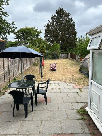 Room in a Shared House, King Alfred Avenue, SE6 - Photo 3