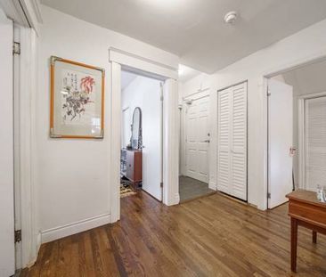 East Hamilton Gage park/ St. Clair renovated 2 bedroom - Photo 4