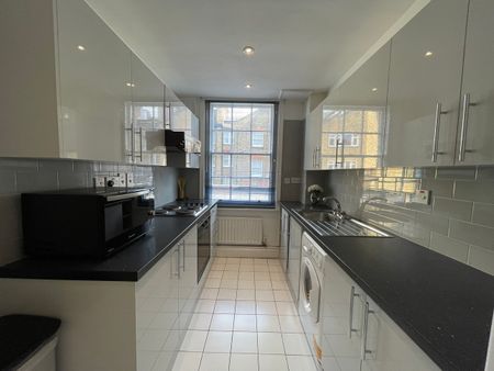 Large One Bed, One Bath & Cloak Room with Double Reception - Photo 4