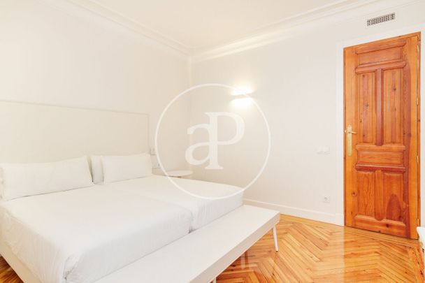 Flat for rent in Sol (Madrid) - Photo 1