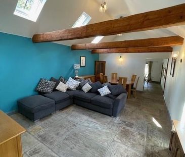 2 bedroom barn conversion to rent - Photo 4
