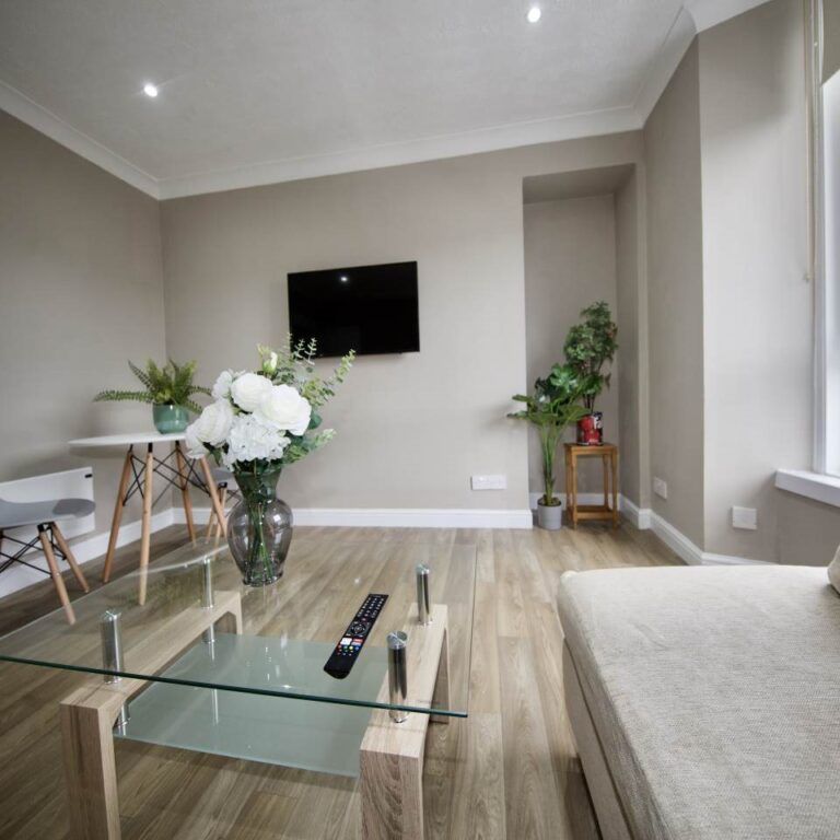 Park Avenue 14 (3/1), DD4 6PP, Dundee - Photo 1
