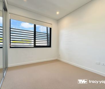 Modern 3-Bedroom Plus Study Townhouse – Prime Eastwood Location - Photo 2