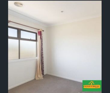 Modern Townhouse Living in Keysborough - Photo 1