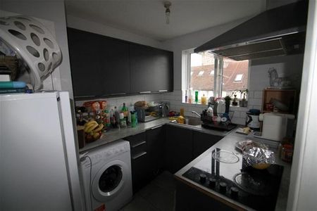 2 bedroom flat to rent - Photo 3