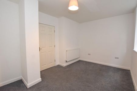 1 bed Apartment for Rent - Photo 2