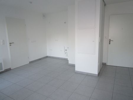 Location Appartement 1 pièce 27m² REIMS 51100 - Photo 5