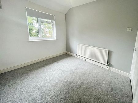 3 Bedroom House for rent in Crecy Avenue, Doncaster - Photo 2