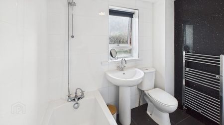 16 Rathgill Green, Bangor, BT19 7TX - Photo 4