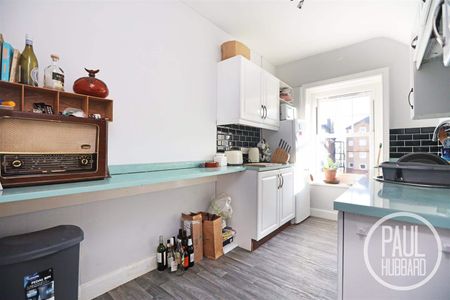 Banner Court, Kirkley Cliff Road, NR33 - Photo 5