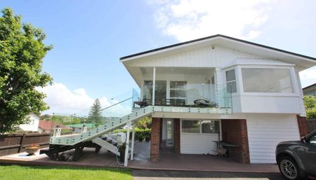 Fabulous Family Home - Photo 3