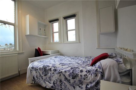 High Street, Egham, Surrey, TW20 9ED - Photo 4