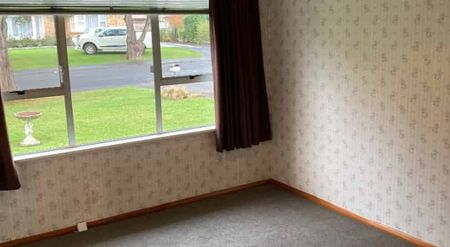 Family Home in Fairfield - Photo 4