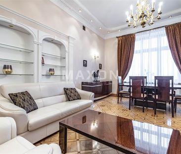 Apartament przy Łazienkach Królewskich- Al. Róż - Photo 3