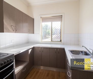 Fully Furnished Granny Flat - Photo 5