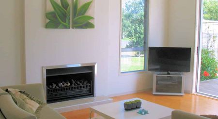 PURIRI PLACE - SUNNY AND SPACIOUS - Photo 2
