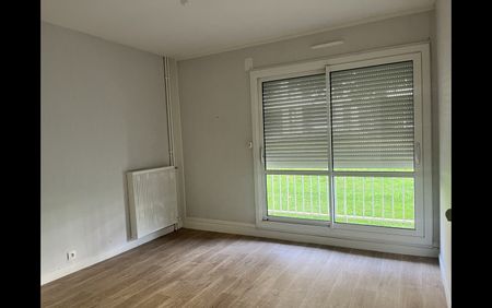 Location Appartement 4 pièces 82 m² La Châtre - Photo 2