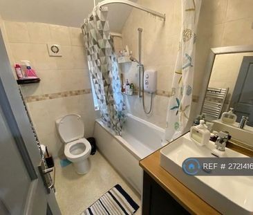 3 bedroom terraced house to rent - Photo 5