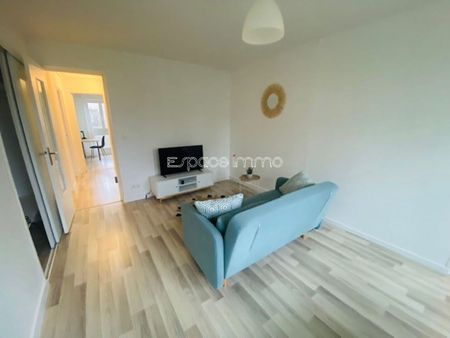 Location Appartement 4 pièces 67m² MONT ST AIGNAN 76130 - Photo 2