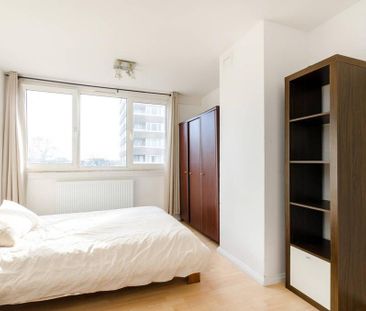 3 bedroom flat to rent - Photo 1