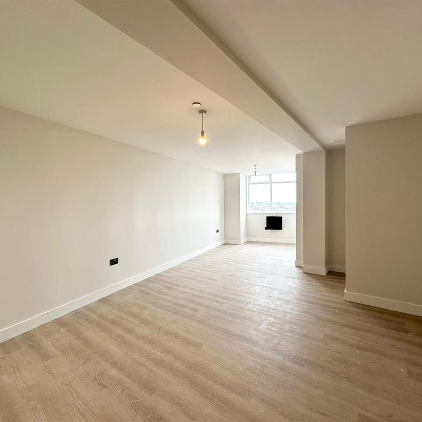 2 bed flat to rent in Sheffield Road, Barnsley, S70 - Photo 1