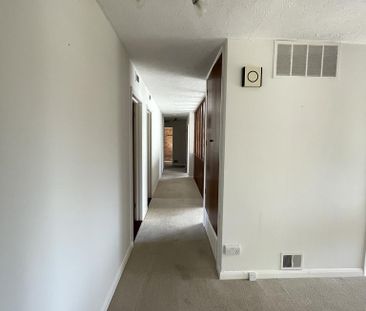 4 bedroom detached bungalow to rent - Photo 2