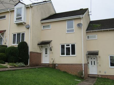 3 bed Terraced - To Let - Photo 3