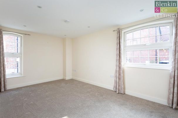 3 bedroom apartment to rent - Photo 1