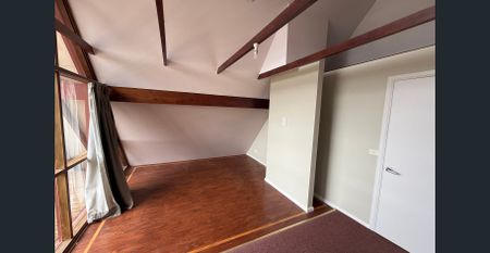 Charming 3 Bedroom Retreat with Stunning Country Views - Photo 4