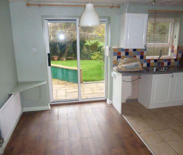 3 bedroom detached house to rent - Photo 5