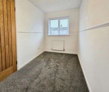 2 Bedroom House to Rent in Cunningham Close, Higham Ferrers, Northa... - Photo 3