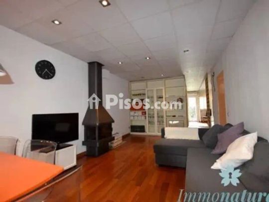 Piso en alquiler en Calle Can Roig - Photo 1