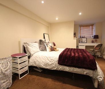 5 bedroom house to rent - Photo 1