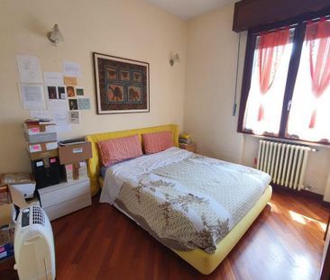 Camera in appartamento condiviso - Photo 2