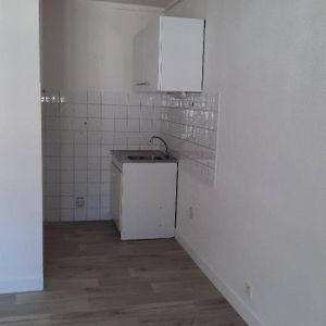 Location appartement 1 pièce 27 m² à Albertville (73200) - Photo 2