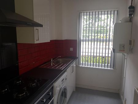 2 bedroom flat to rent - Photo 5