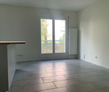 Location Appartement 2 pièces 40m² - Photo 4