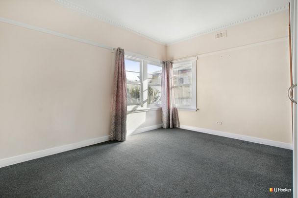 10 Ashgrove Street, DEVONPORT - Photo 1