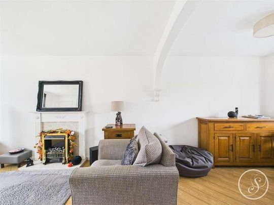 Temple Row Close, Leeds, LS15 - Photo 1