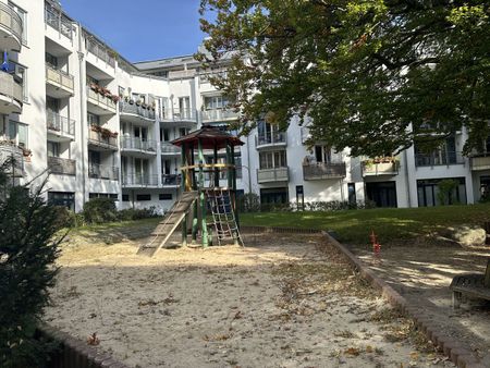 Sonnige Balkonwohnung in zentraler Wohnlage ***frisch renoviert***neues Duschbad***TG-Stellplatz*** - Photo 3