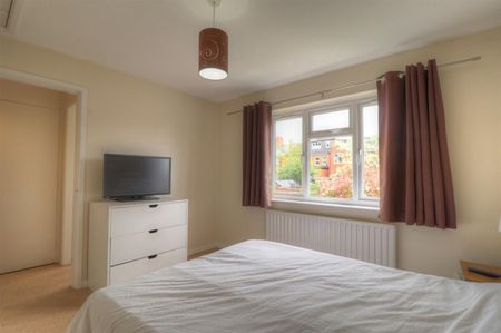 2 BED Apartment To rent - Photo 5