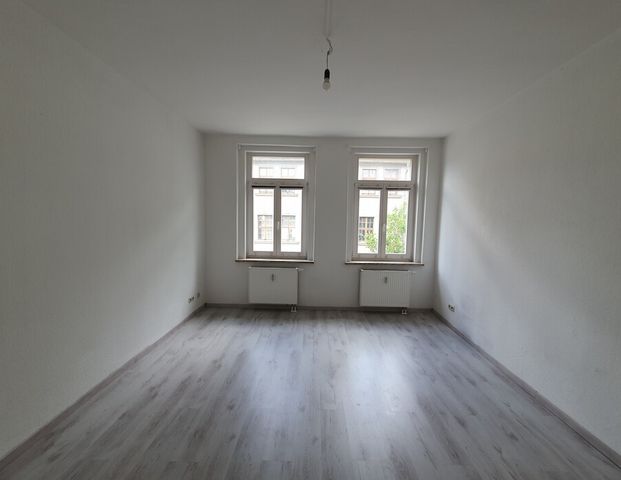 Schöne 2 - Zimmerwohnung - 1. Obergeschoss - in Falkenstein - Foto 1