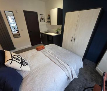 Studio to rent - Photo 3