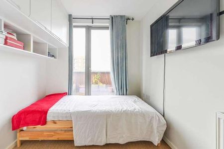 Robertson Road, Silvertown, E16 - Photo 4